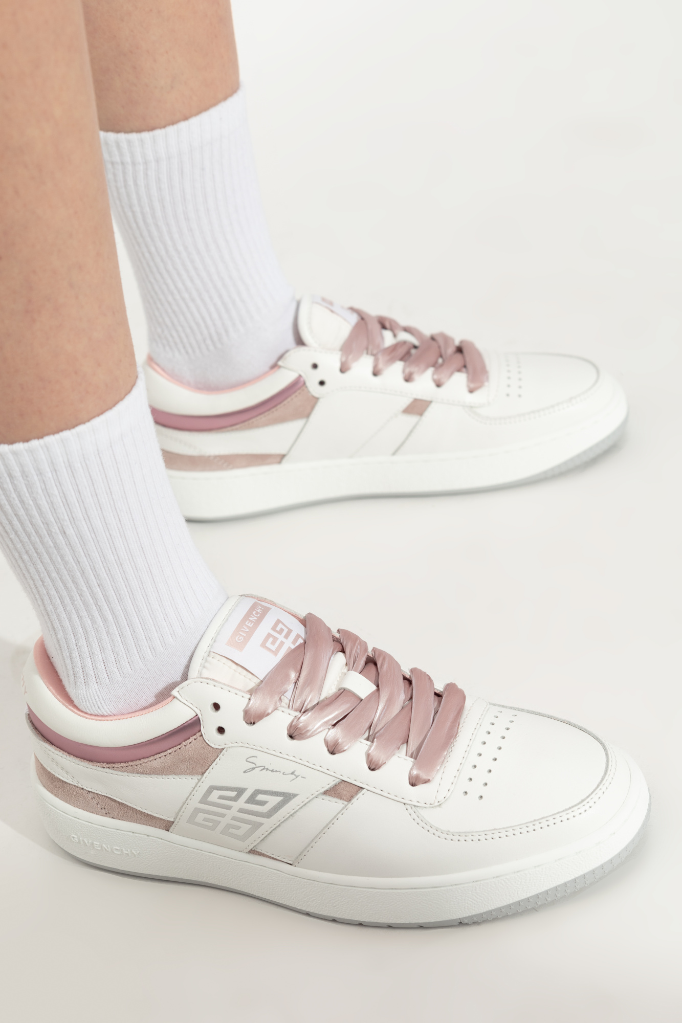 スニーカー GIVENCHY LACE-UP SNEAKERS Givenchy Men's Calfskin Leather Lace-Up Sneakers (All New In